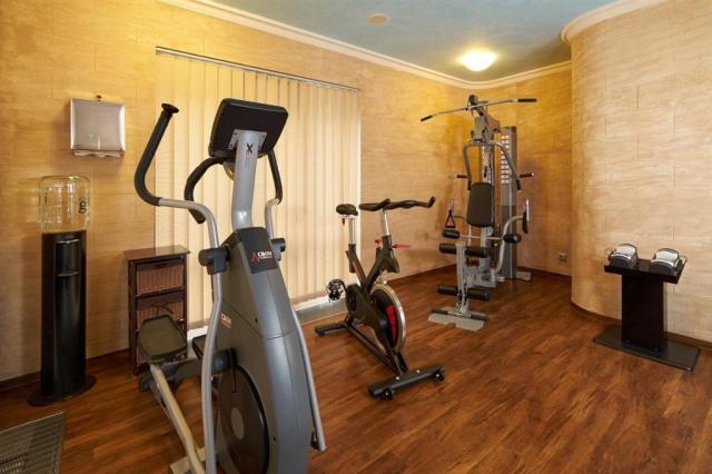 retro-riverside-wellness-resort-ceska-republika-brezova-u-karlo