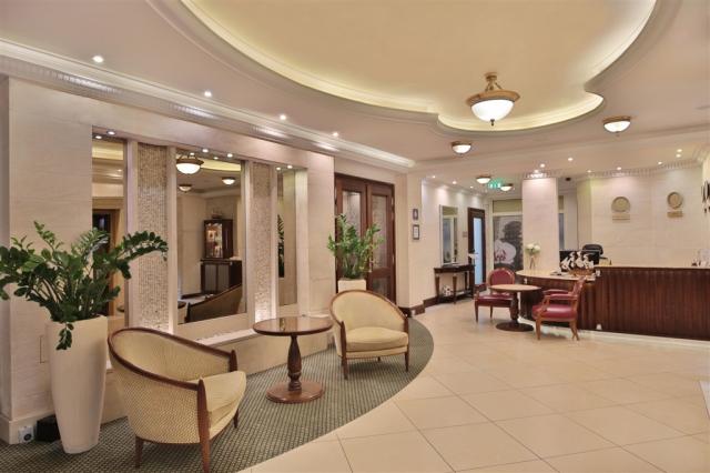retro-riverside-wellness-resort-ceska-republika-brezova-u-karlo