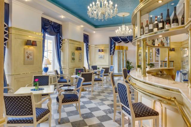 hotel-pacifik-ceska-republika-marianske-lazne-lobby-bar (2).jpg
