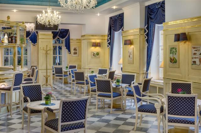 hotel-pacifik-ceska-republika-marianske-lazne-lobby-bar.jpg