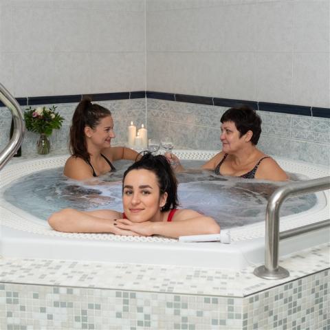 vila-friedland-ceska-republika-lazne-libverda-wellness-Whirpool