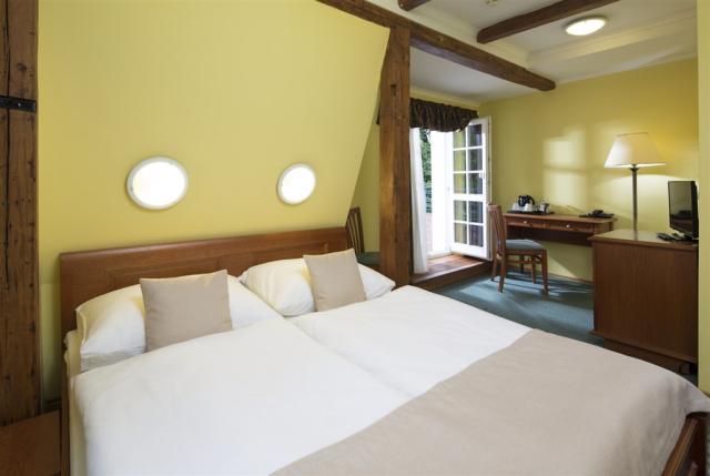 hotel-lesni-zatisi-ceska-republika-lazne-libverda-pokoj (4).JPG