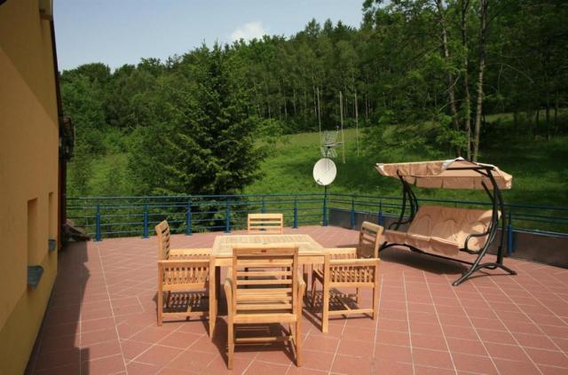 hotel-lesni-zatisi-ceska-republika-lazne-libverda-terasa.jpg