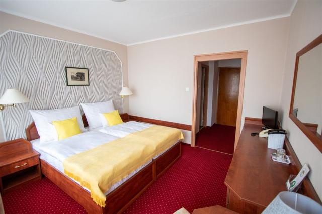 Komfort-hotel-platan2.jpeg