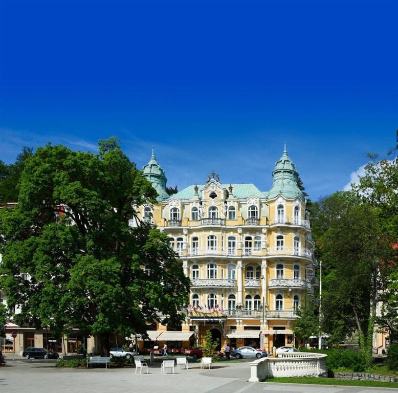 hotel-bohemia-cesko-marianske-lazne-celkovy-pohled-na-hotel.jpg