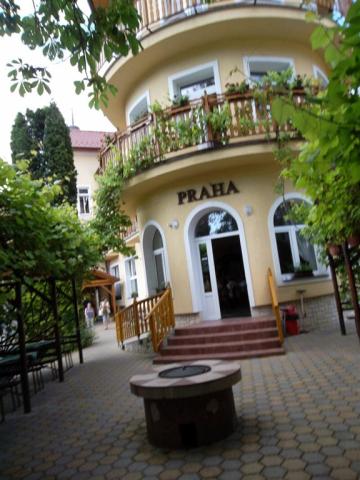lazensky-lecebny-dum-praha-cesko-luhacovice-hotel.jpeg