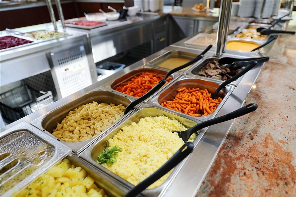 kupele-lucky-restaurace.jpg