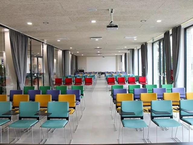 mjus-resort-thermal-park-kormend-madarsko-konferencni-mistnost.
