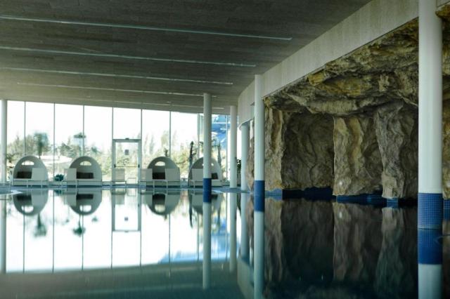 mjus-resort-thermal-park-kormend-madarsko-wellness-bazen (2).jp