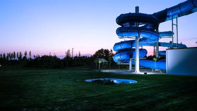 mjus-resort-thermal-park-kormend-madarsko-tobogan.png