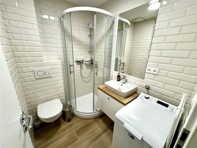 galanda-apartments-1,5pokojovy-apt-koupelna.jpg