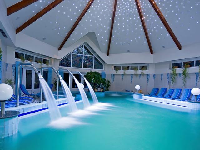 hotel-orchidea-wellness-bazen.jpg
