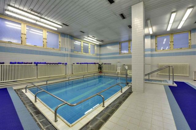 hotel-curie-spa-wellness-lazne-jachymov-bazen.jpg