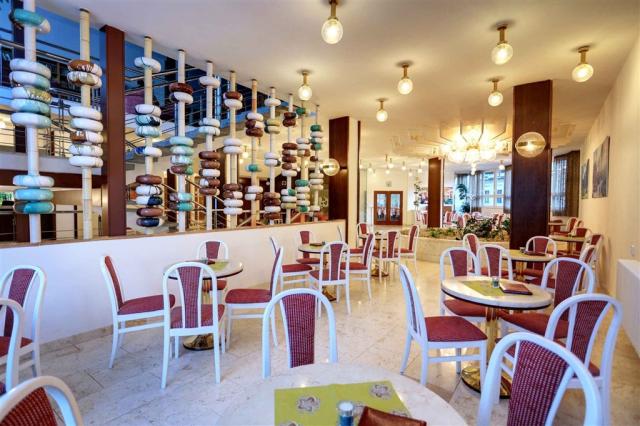 hotel-curie-spa-wellness-lazne-jachymov-snack-bar.jpg