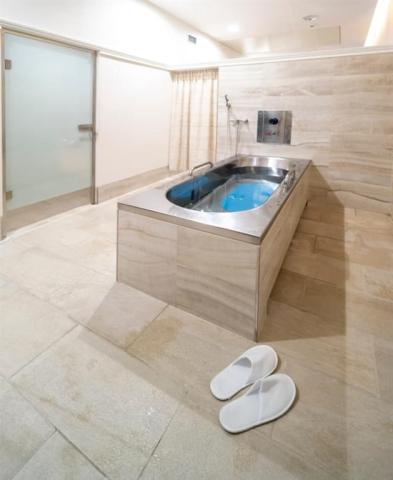 hotel-curie-spa-wellness-lazne-jachymov-vana-3.jpg