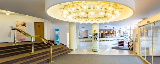 hotel-curie-spa-wellness-lazne-jachymov-chodba.jpg