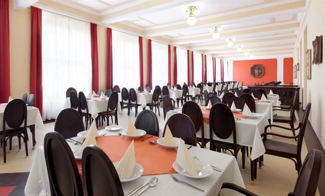hotel-morava-ceska-republika-luhacovice-restaurace.jpg
