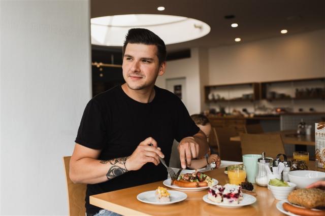 hotel-rehavital-jablonec-nad-nisou-jidelna.jpg