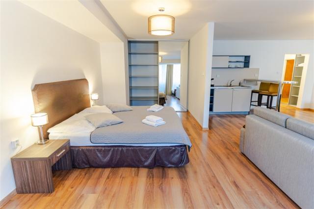 hotel_ostredok_rodinny_pokoj1.jpg