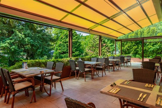 thermal-sarvar-ensana-health-spa-hotel-madarsko-restaurace-2.JP