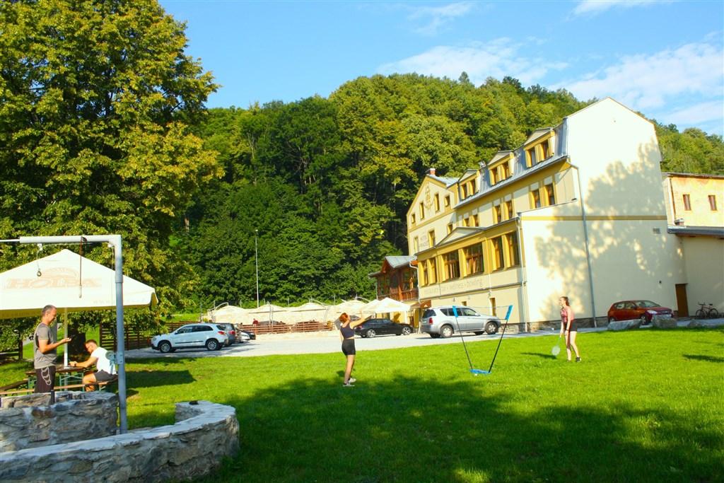 hotel-praded-thamm-badminton.jpg