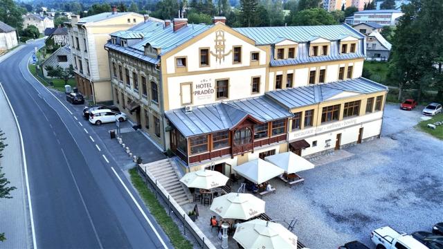 hotel-praded-thamm-overview3.jpeg