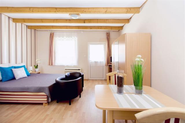 penzion-szanyi-b-madarsko-buk-apartman-3.jpg