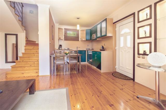 apartmany-szanyi-a-madarsko-buk-apartman.jpg