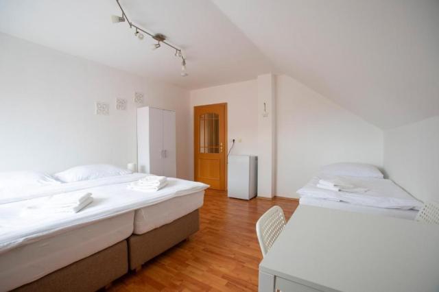 Palava-Amenity-Apartmany-Perna-triluzkovy-apartman-5.jpg