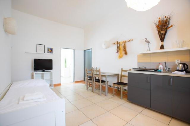 Palava-Amenity-Apartmany-Perna-triluzkovy-apartman-s-terasou-3.