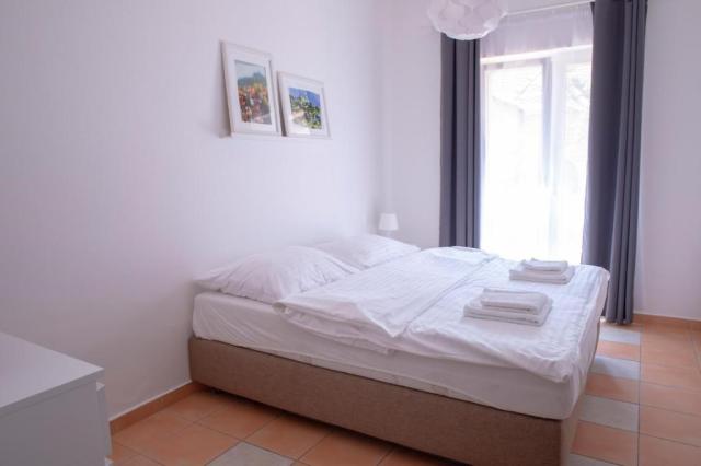 Palava-Amenity-Apartmany-Perna-dvouluzkovy-apartman-6.jpg