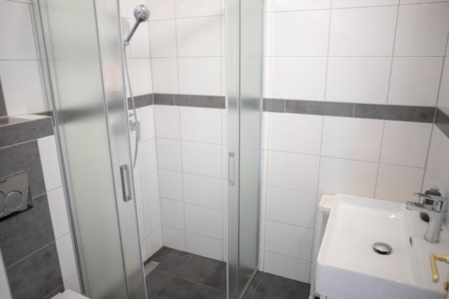 Palava-Amenity-Apartmany-Perna-apartman-pro-6-osob-koupelna.jpg