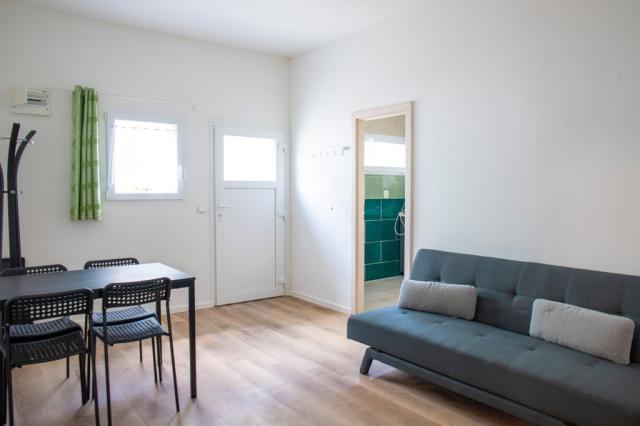 Palava-Amenity-Apartmany-Perna-dvouluzkovy-apartman-3.jpg