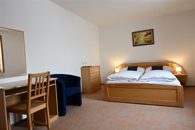 nova-lesna-hotel-euforia-triluzkovy-pokoj-3.png