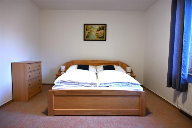 nova-lesna-hotel-euforia-triluzkovy-pokoj-4.png
