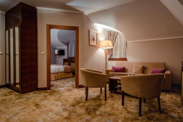 hotel-kaskady-slovensko-sliac-pokoj (3).jpg