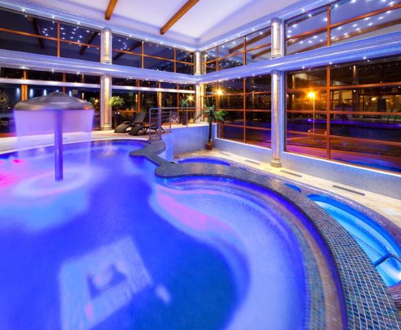 hotel-kaskady-slovensko-sliac_Bazen_relaxacny.jpg