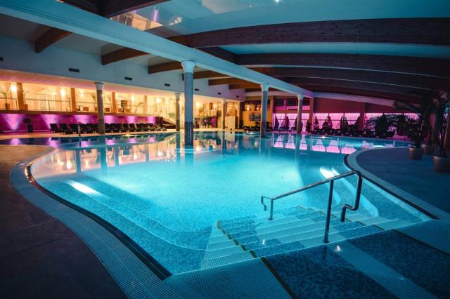 hotel-kaskady-slovensko-sliac-vnitrni-bazen (2).jpeg