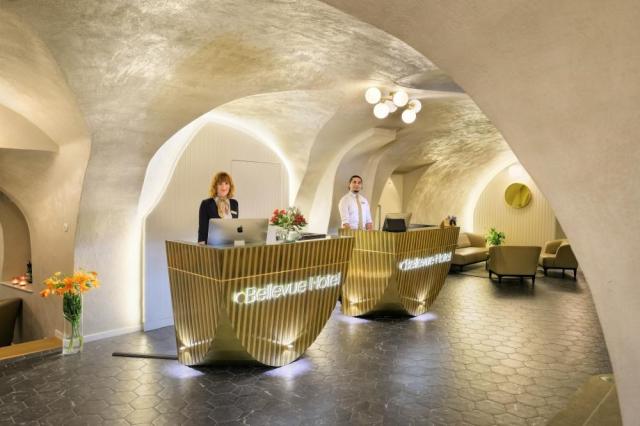 cesky_krumlov_bellevue_hotel_recepce.jpg