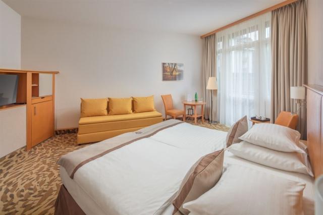 Lotus Therme Hotel & Spa, Maďarsko - Balaton a okolí - Hévíz, z