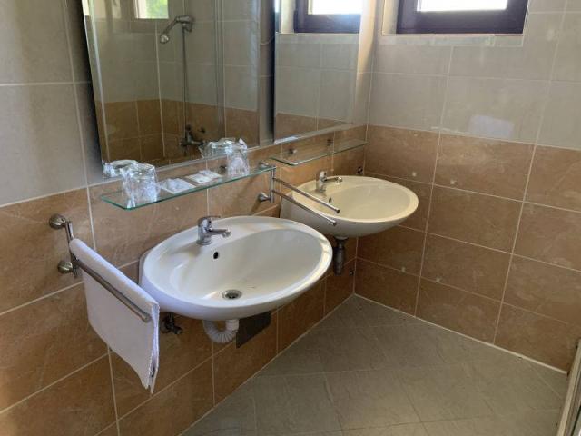 Hotel Zagreb - hygienické zařízení.