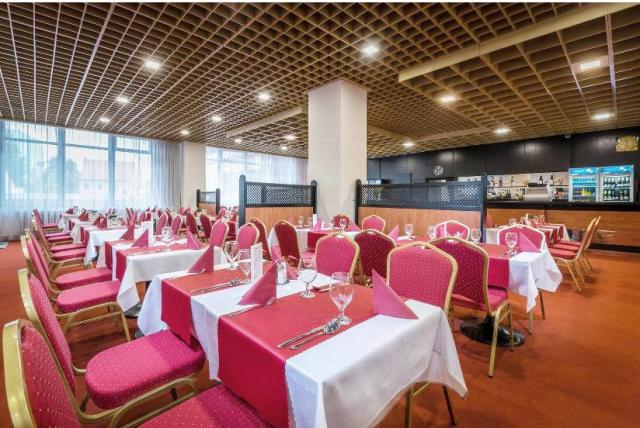 Restaurace.