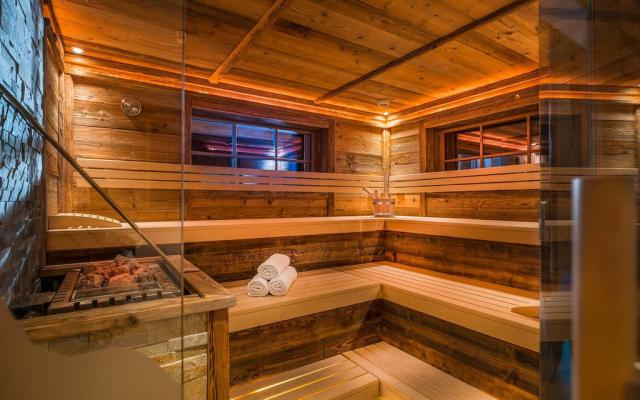 Sauna.