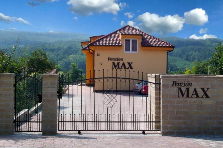 Penzion Max vstupní brána.