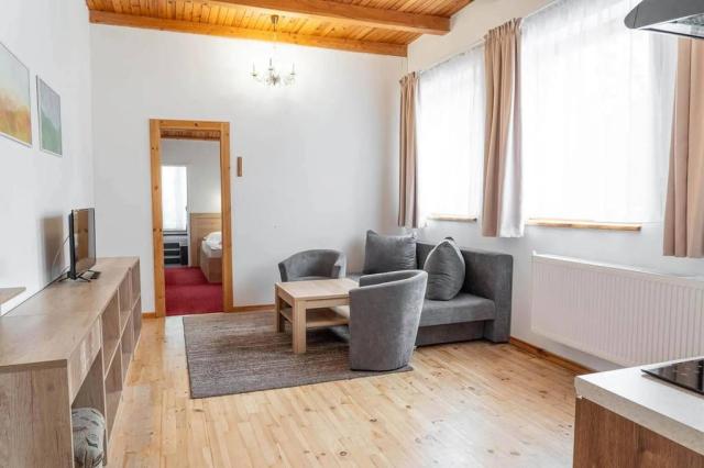 Studio 4-lůžkové, 2 ložnice, možnost přistýlky, kuchyňský kout.