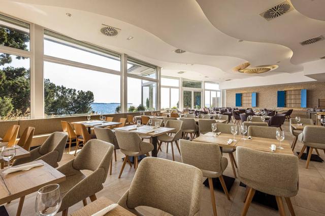 Restaurace.