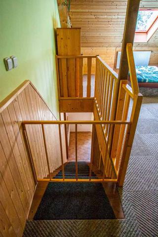 Apartmán schodiště a podkroví.