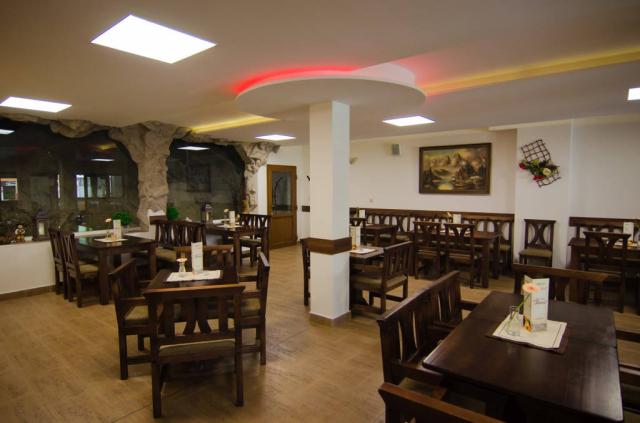 Restaurace.