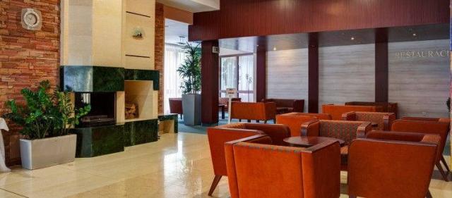 Lobby.