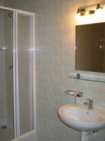 Apartmán pro 3-4 osoby hygienické zařízení sprchový kout.